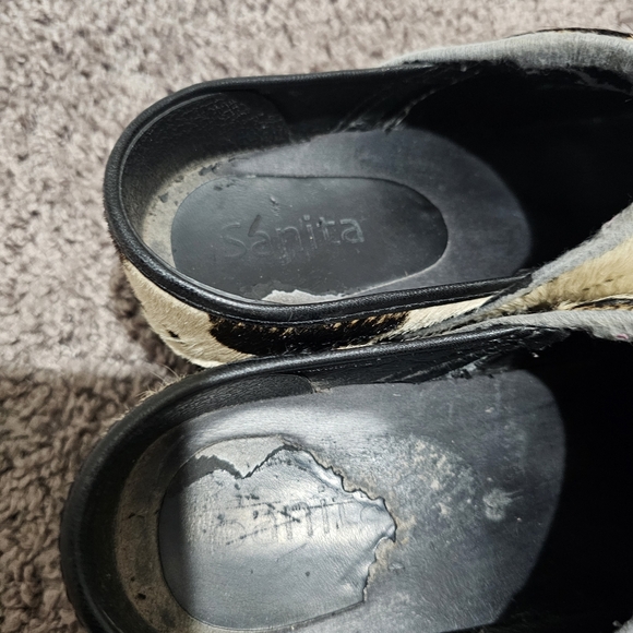 Sanita Cow Hide Clogs From Poland Size 8.5/9 With Few Flaws Inside Shoe - Picture 5 of 10